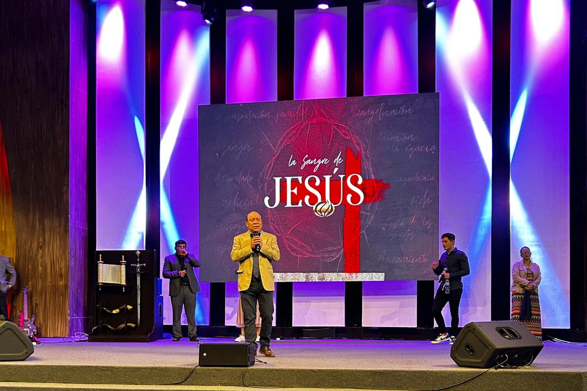 Pantalla LED en Iglesia Tabernáculo de Avivamiento, fabricada e instalada por Corpotek