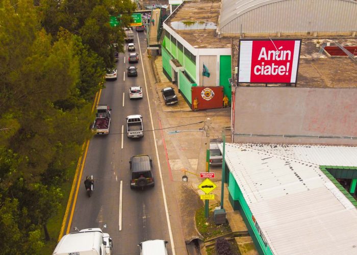 Pantalla PubliLED en San Lucas, fabricada e instalada por Corpotek