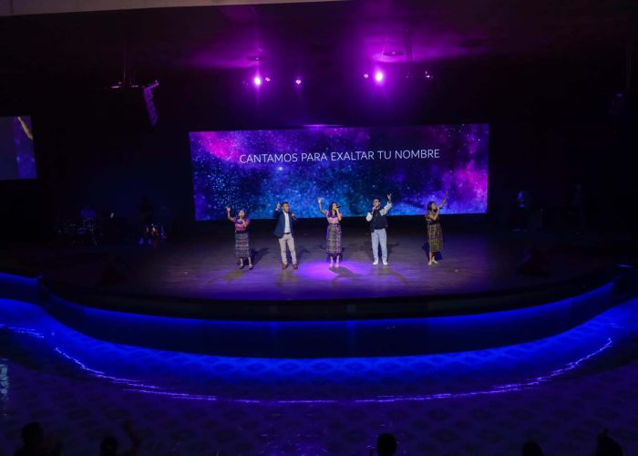 Pantalla LED en Iglesia de Dios Nueva Jerusalén, fabricada e instalada por Corpotek