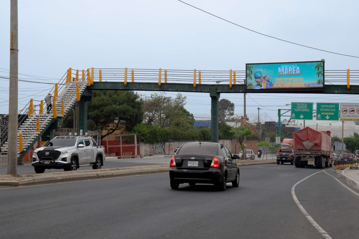 Pantalla PubliLED en Centra Norte, fabricada e instalada por Corpotek