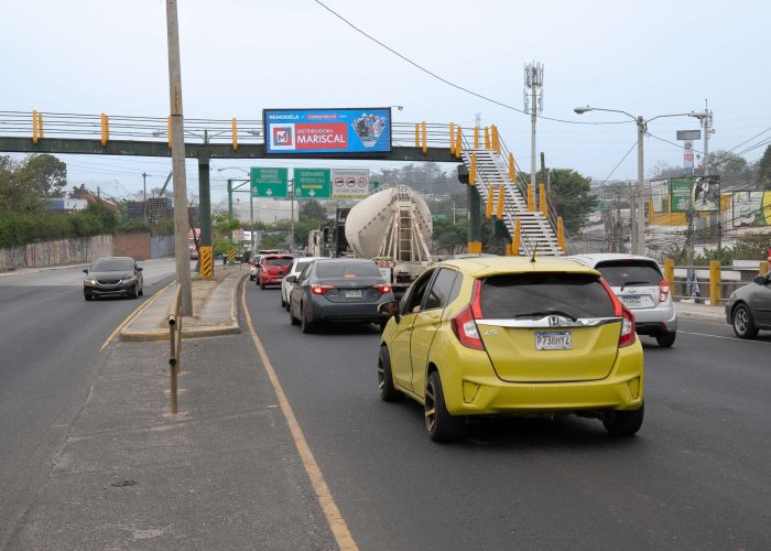 Pantalla PubliLED en Centra Norte, fabricada e instalada por Corpotek